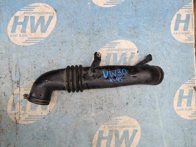 Воздухозаборник Nissan Largo VW30 CD20 (б/у)