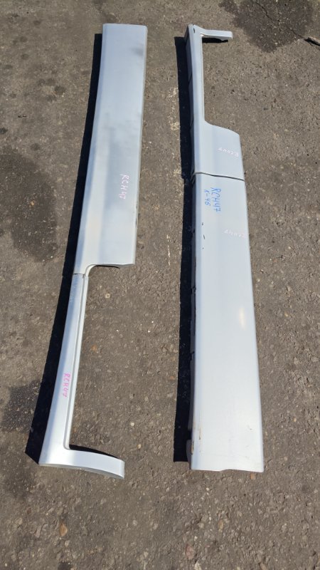 Накладка на порог Toyota Hiace Regius RCH47 3RZFE (б/у)