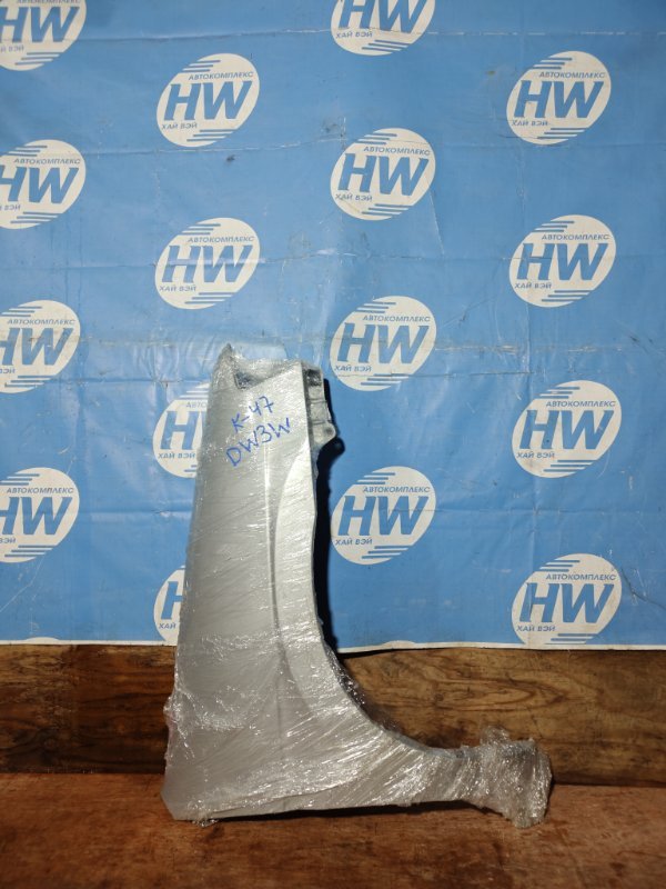 Крыло Mazda Demio DW3W B3 переднее правое (б/у)