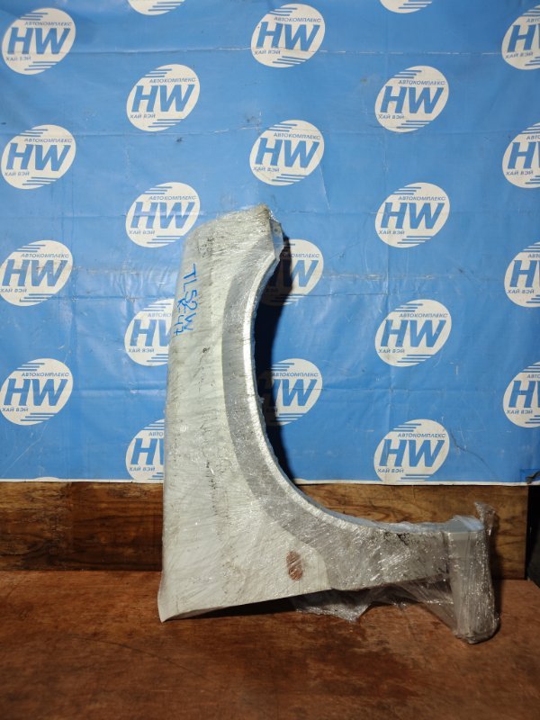 Крыло Suzuki Escudo TL52W J20A переднее правое (б/у)