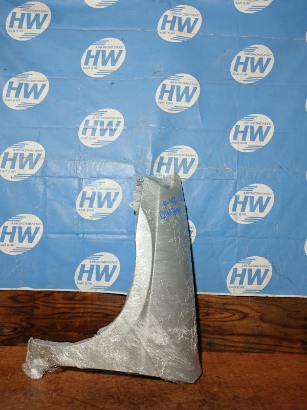 Крыло Mazda Demio DW3W B3 переднее левое (б/у)