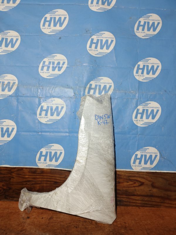 Крыло Mazda Demio DW5W B5 переднее левое (б/у)
