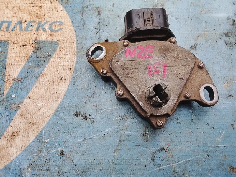 Селектор акпп Toyota Auris NZE151 1NZFE (б/у)