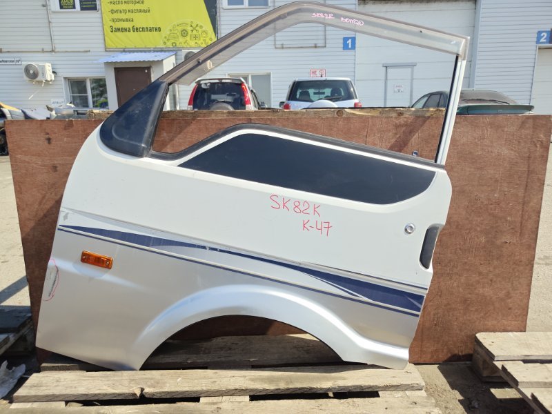 Дверь Mazda Bongo SK82M F8 передняя левая (б/у)