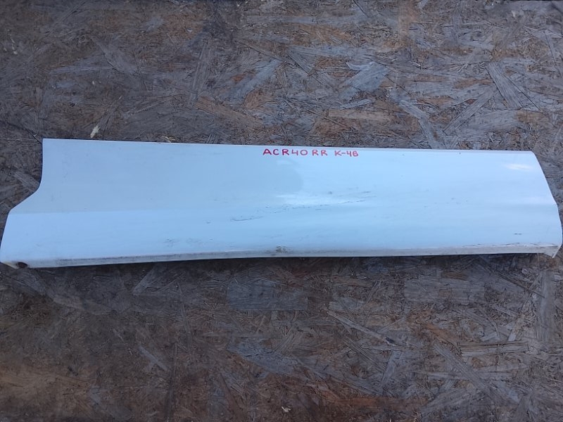 Накладка на дверь Toyota Estima ACR40 2AZFE задняя правая (б/у)