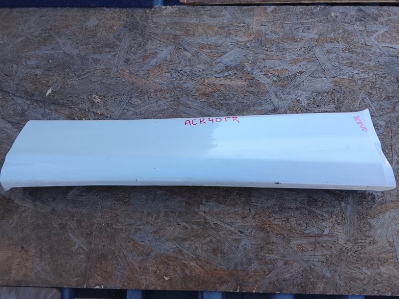 Накладка на дверь Toyota Estima ACR40 2AZFE передняя правая (б/у)