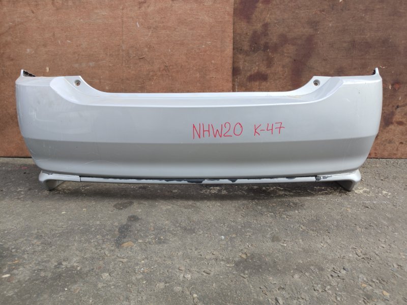 Бампер Toyota Prius NHW20 1NZFXE задний (б/у)