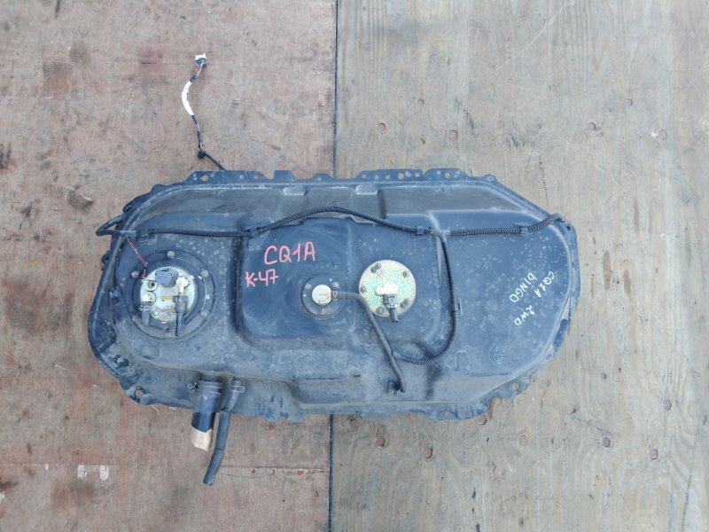Бензобак Mitsubishi Dingo CQ1A 4G13 (б/у)