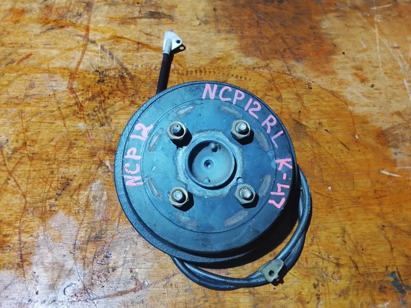 Ступица Toyota Platz NCP12 1NZFE задняя левая (б/у)