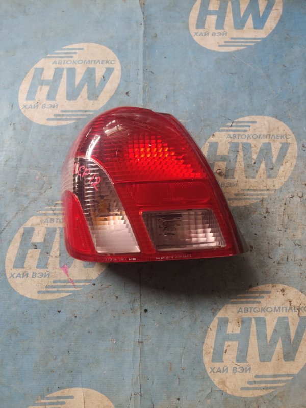 Стоп Toyota Platz NCP12 1NZFE левый (б/у)