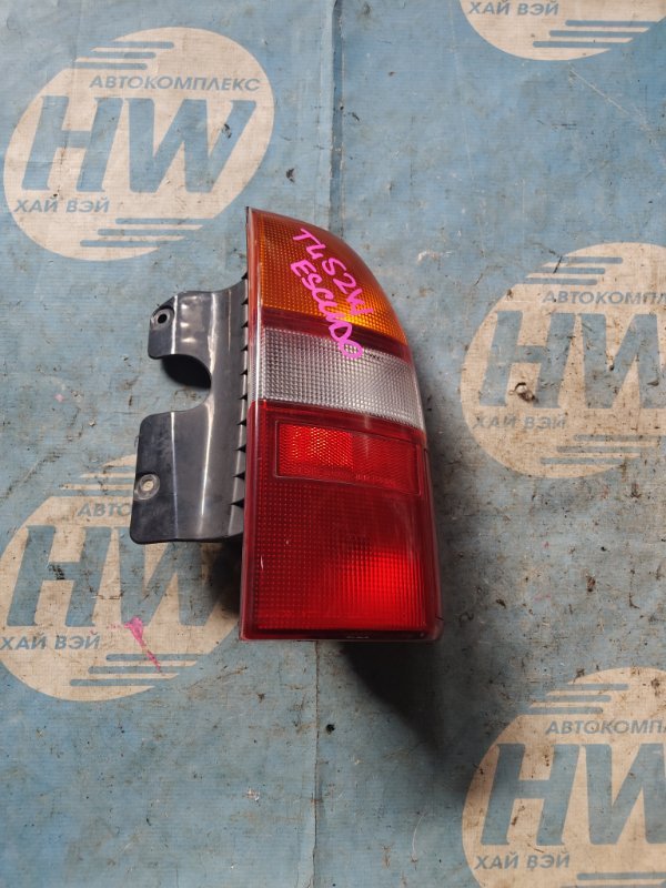 Стоп Suzuki Escudo TL52W J20A правый (б/у)