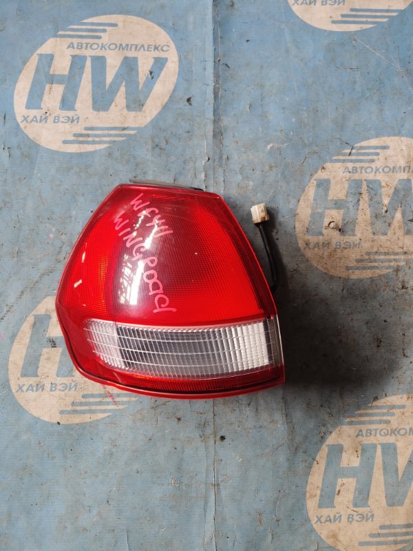 Стоп Nissan Wingroad WFY11 QG15 левый (б/у)