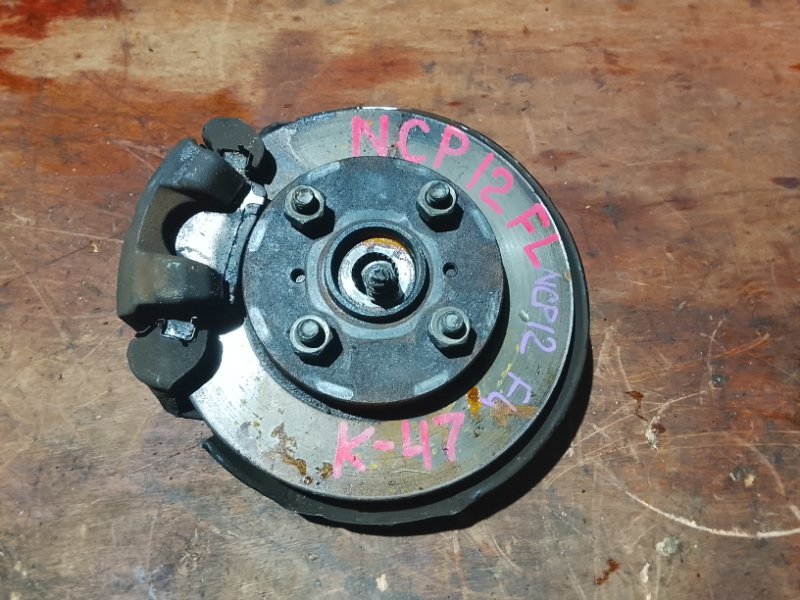 Ступица Toyota Platz NCP12 1NZFE передняя левая (б/у)