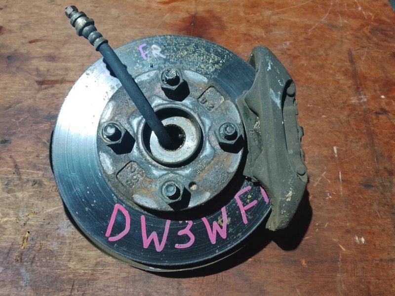 Ступица Mazda Demio DW3W B3 2001 передняя правая (б/у)