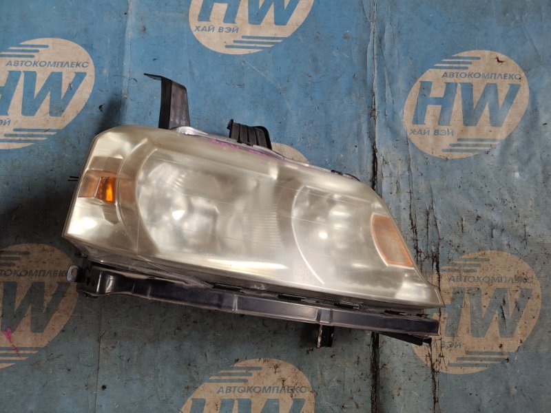 Фара Honda Stepwgn RF4 K20A правая (б/у)