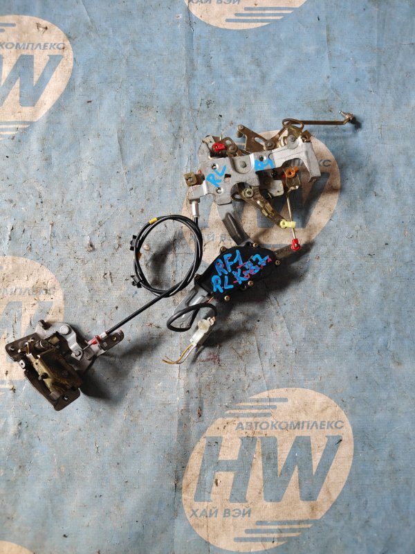 Замок двери Honda Stepwgn RF1 B20B задний левый (б/у)
