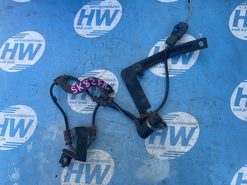 Датчик ABS Nissan Vanette SK82MN F8 передний правый (б/у)