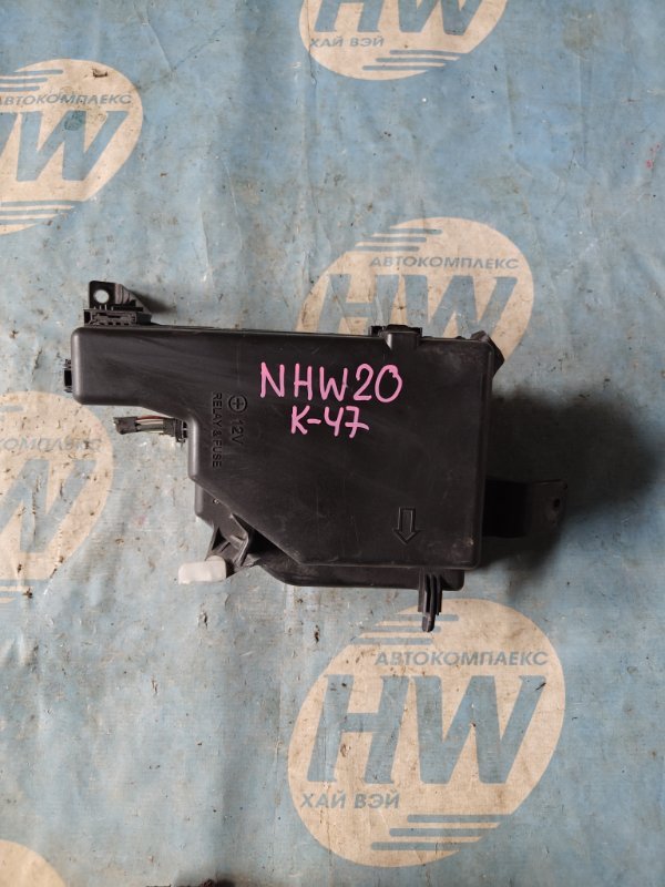 Блок предохранителей Toyota Prius NHW20 1NZFXE (б/у)