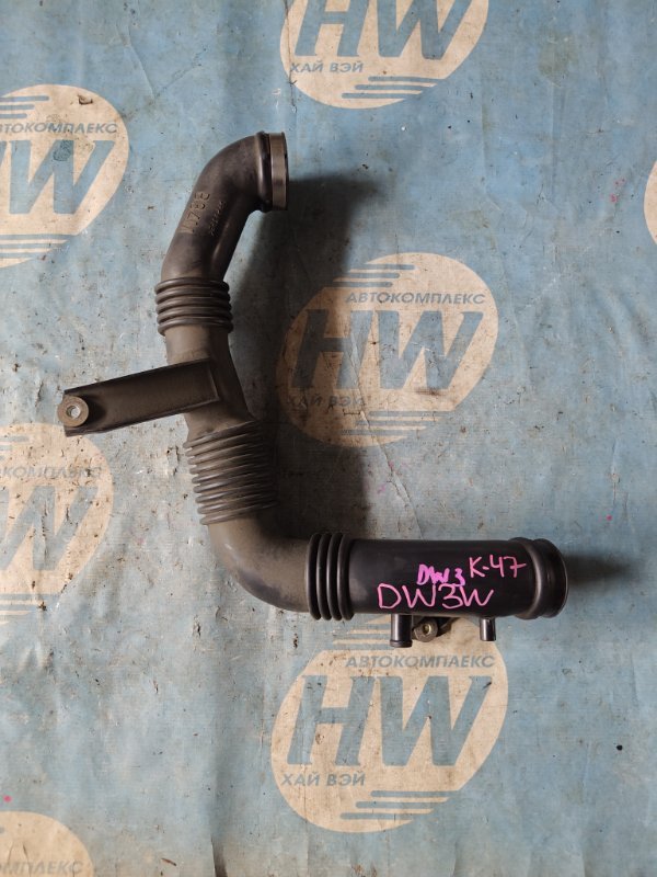 Патрубок воздушного фильтра Mazda Demio DW3W B3 (б/у)