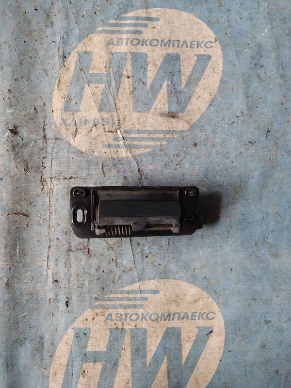 Ручка задней двери Nissan Tino V10 QG18 (б/у)