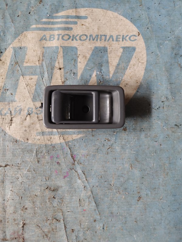 Ручка двери внутренняя Mazda Bongo SK82MN F8 передняя правая (б/у)