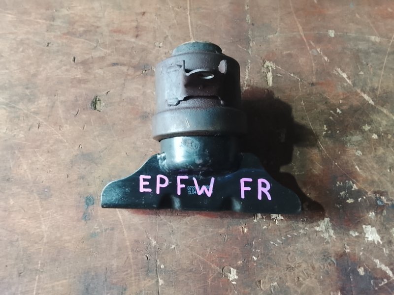 Подушка двс Mazda Tribute EPFW AJ правая (б/у)