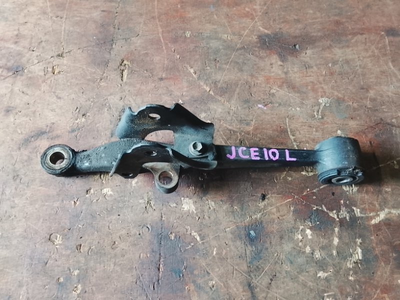 Рычаг нижний Toyota Altezza JCE10 2JZGE передний левый (б/у)