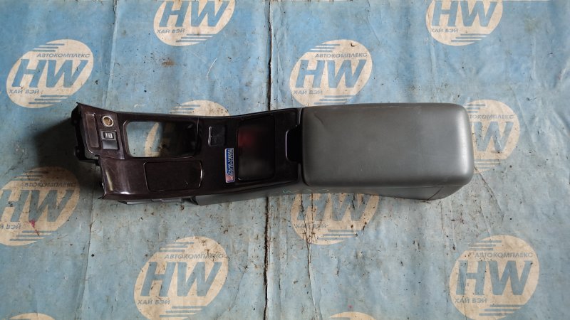Бардачок между сидениями Nissan Largo W30 CD20ETI (б/у)
