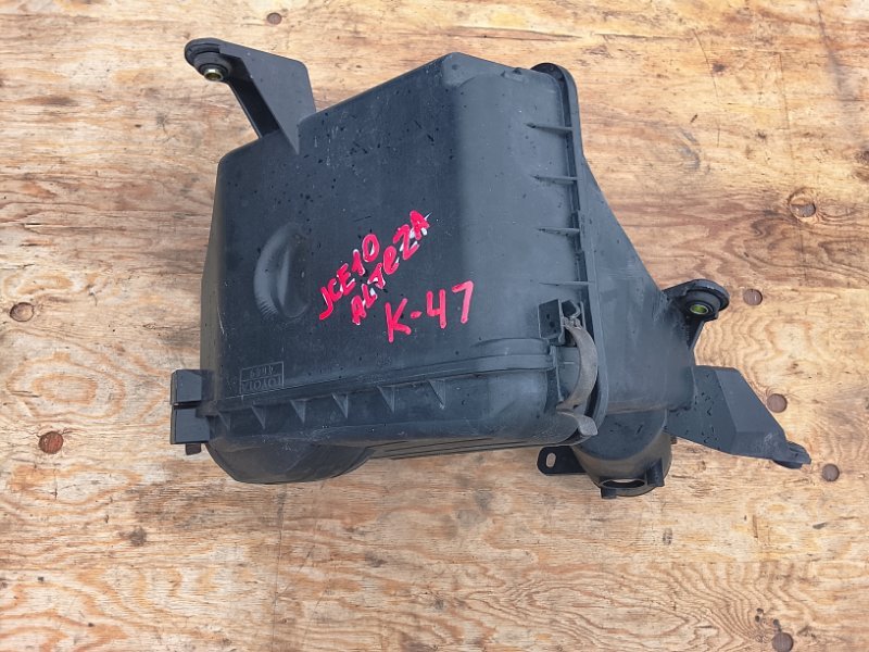 Корпус воздушного фильтра Toyota Altezza JCE10 2JZGE (б/у)