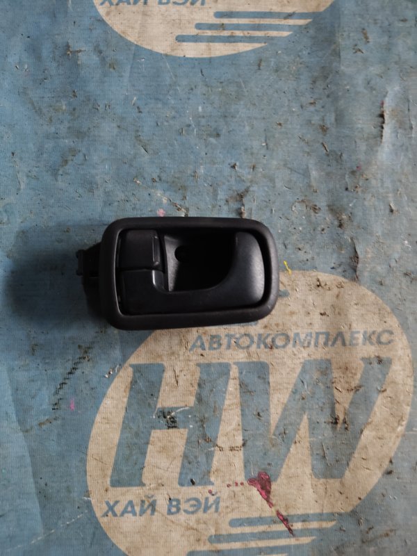 Ручка двери внутренняя Mitsubishi Pajero Mini H58A 4A30 передняя левая (б/у)