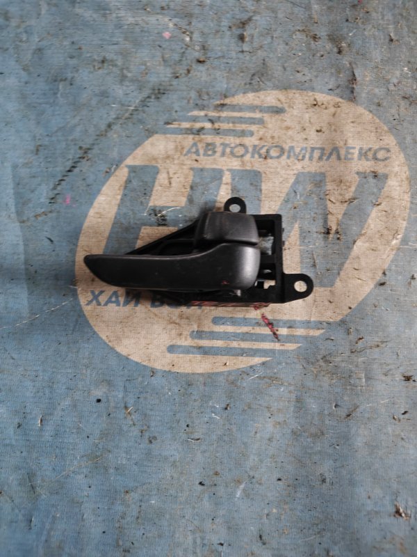 Ручка двери внутренняя Toyota Surf TRN215 2TR задняя правая (б/у)