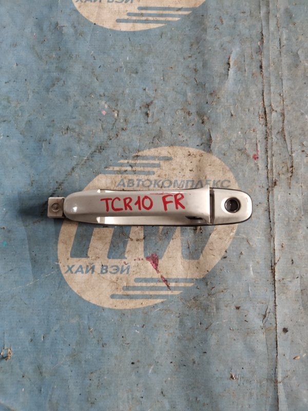 Ручка двери внешняя Toyota Estima TCR10 2TZFE передняя правая (б/у)