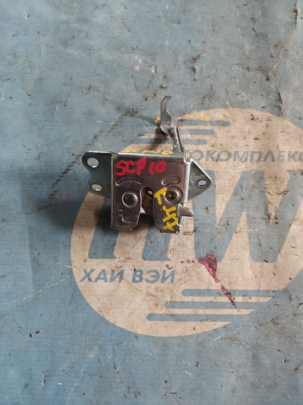 Замок пятой двери Toyota Vitz SCP10 1SZFE (б/у)