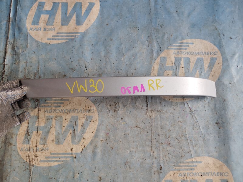 Планка под фару Nissan Largo VW30 CD20ETI правая (б/у)