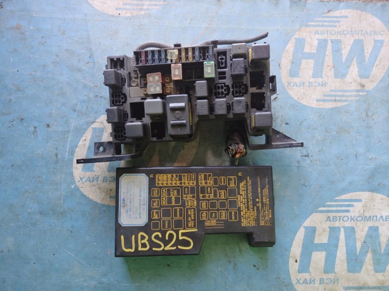 Блок предохранителей Isuzu Bighorn UBS25 6VD1 (б/у)