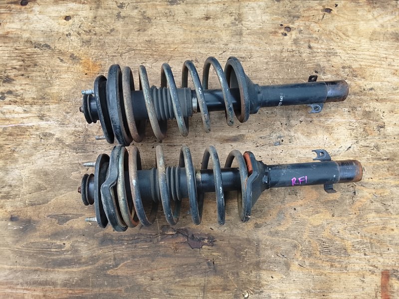 Стойка Honda Stepwgn RF1 B20B передняя (б/у)