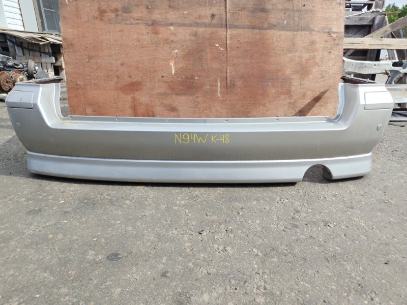 Бампер Mitsubishi Chariot Grandis N94W 4G64 задний (б/у)