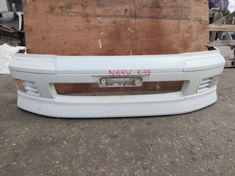 Бампер Mitsubishi Chariot Grandis N84W 4G64 передний (б/у)