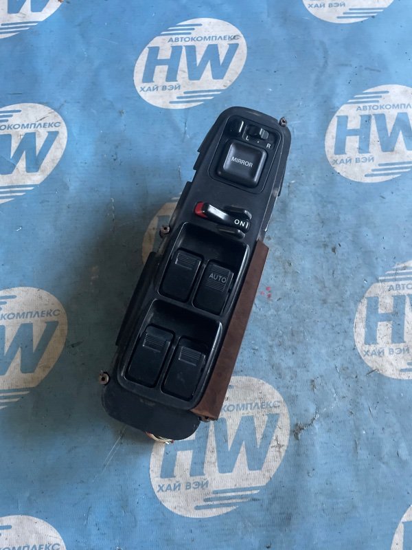 Блок упр. стеклоподъемниками Honda Odyssey RA6 F23A передний правый (б/у)