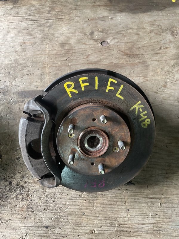 Ступица Honda Stepwgn RF1 B20B передняя левая (б/у)