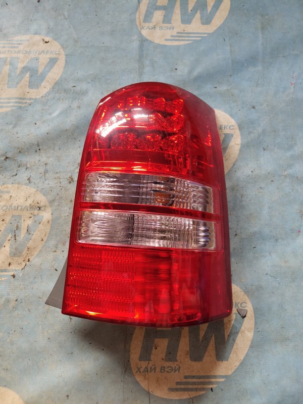 Стоп Toyota Wish ZNE14 1ZZ правый (б/у)