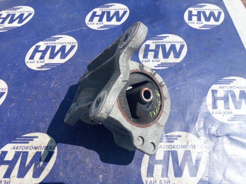 Подушка двс Mitsubishi Chariot Grandis N94W 4G64 (б/у)