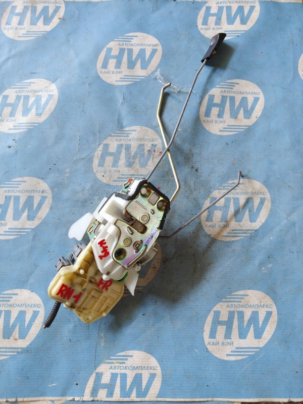 Замок двери Honda Stream RN1 D17A передний правый (б/у)