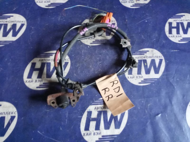 Датчик ABS Honda CR-V RD1 B20B задний правый (б/у)
