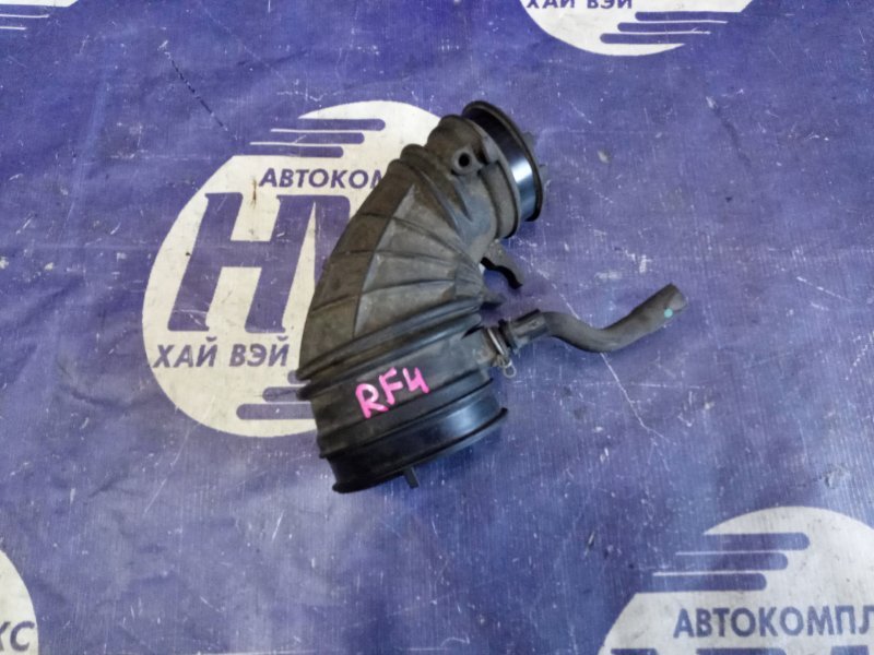 Патрубок воздушного фильтра Honda Stepwgn RF4 K20A (б/у)
