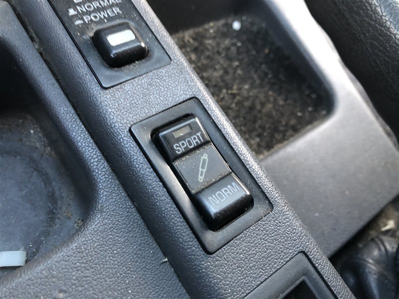 Кнопка режимов подвески Toyota Land Cruiser Prado KZJ71 1KZTE 1995 (б/у)