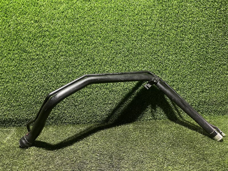 Горловина топливного бака Toyota Land Cruiser HDJ80 1HDFT 1995 (б/у)