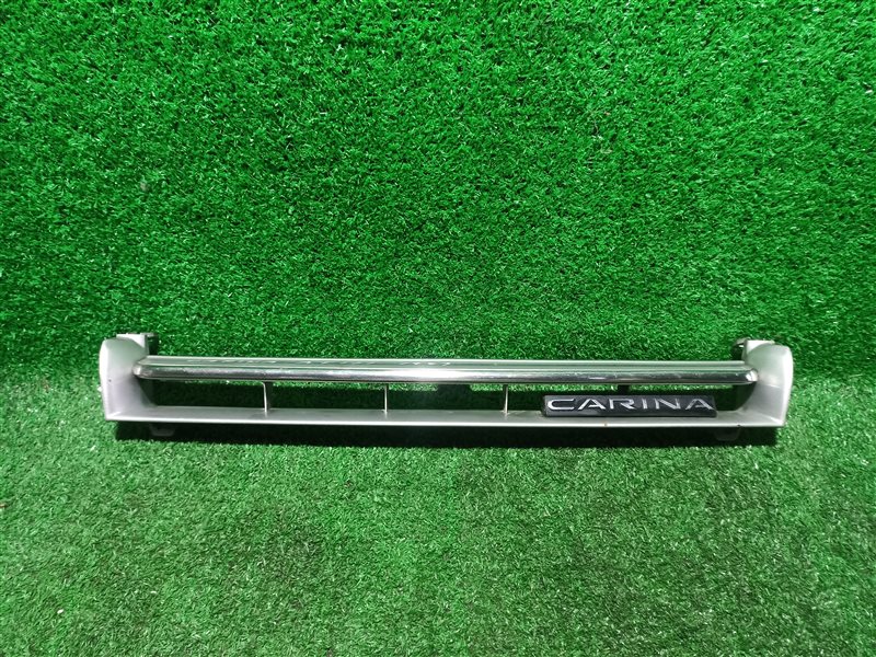 Решетка радиатора Toyota Carina AT170 2C (б/у)