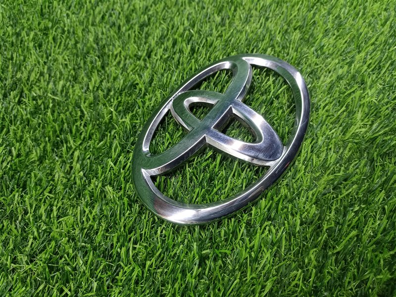 Эмблема Toyota Land Cruiser Prado GRJ150 1GRFE задняя (б/у)