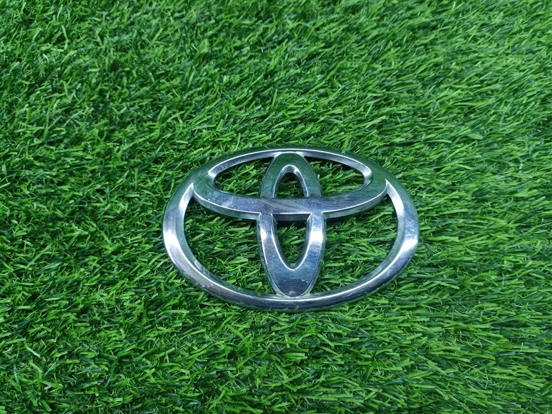 Эмблема Toyota Sequoia UCK65 1URFE 2UZFE 3URFBE 3URFE задняя (б/у)